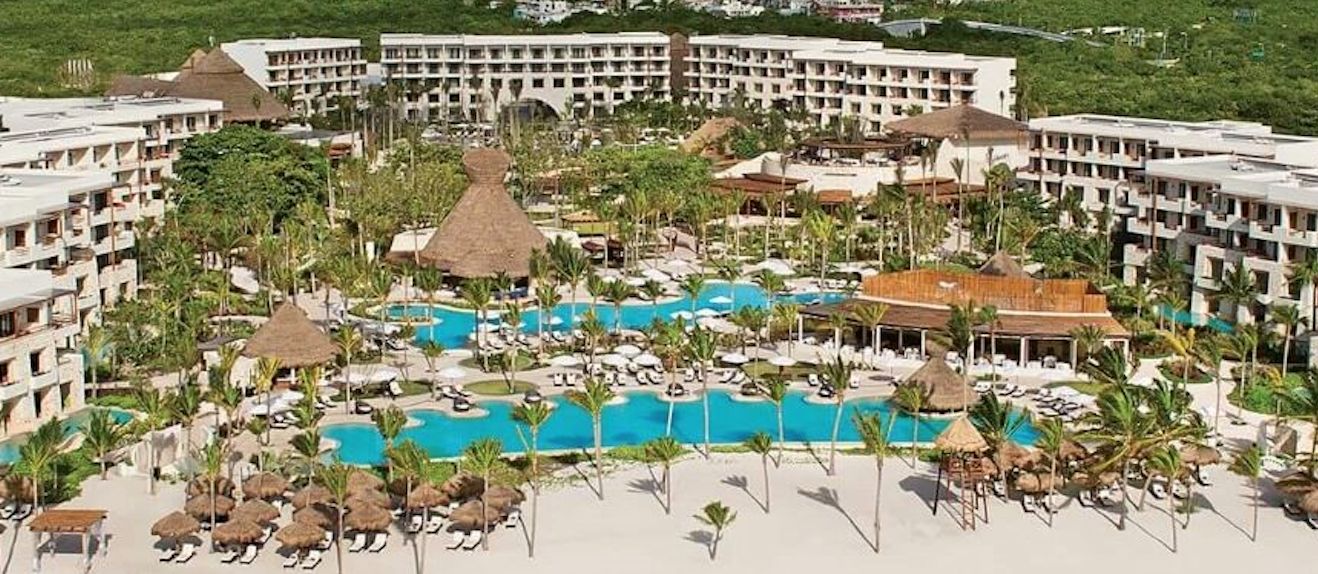 AKUMAL